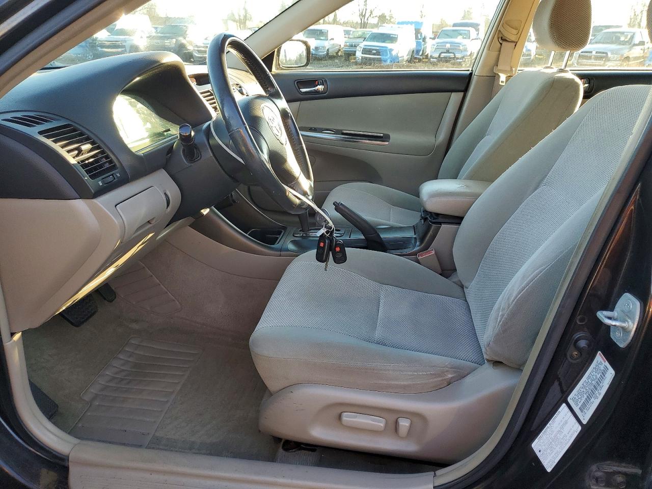 2003 TOYOTA CAMRY LE photo 7