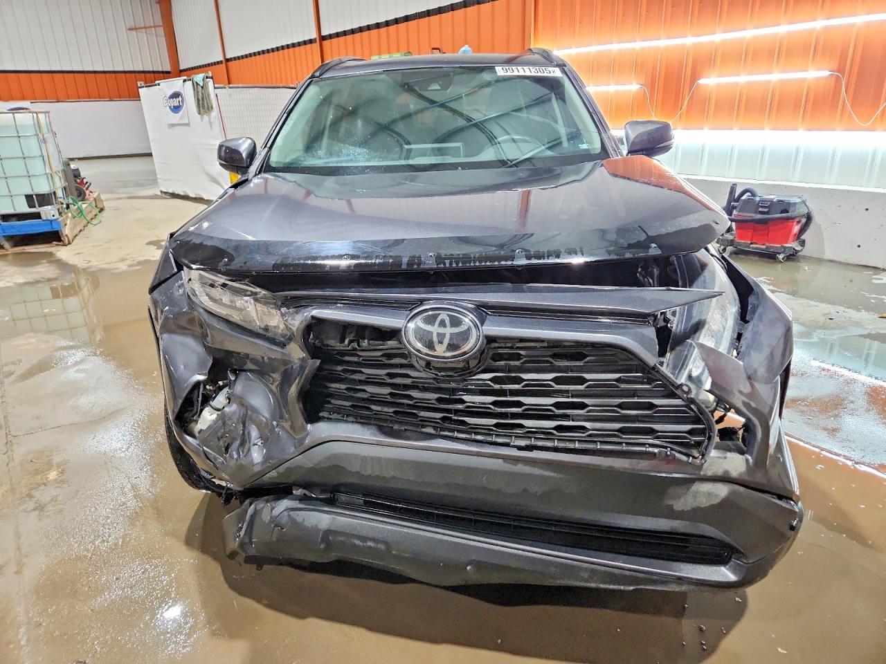 2019 TOYOTA RAV4 XLE photo 5