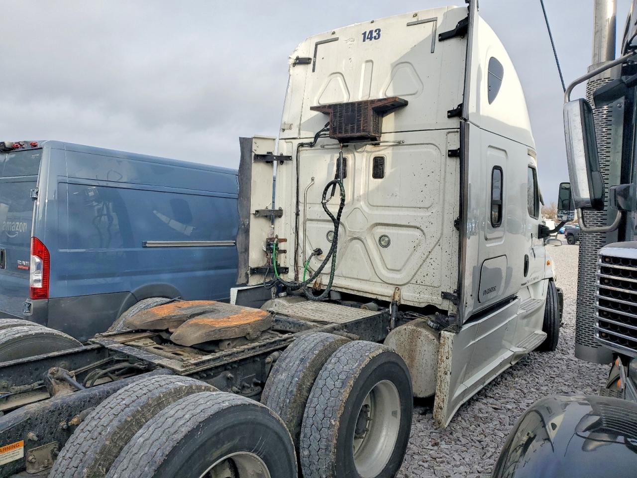2016 FREIGHTLINER CASCADIA 125 photo 4