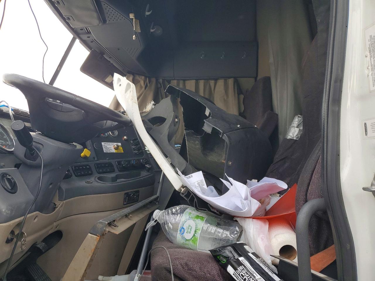 2016 FREIGHTLINER CASCADIA 125 photo 6