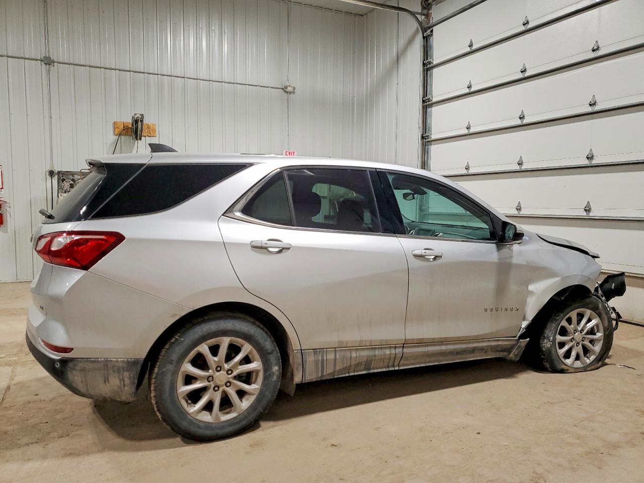 2018 CHEVROLET EQUINOX LT photo 3