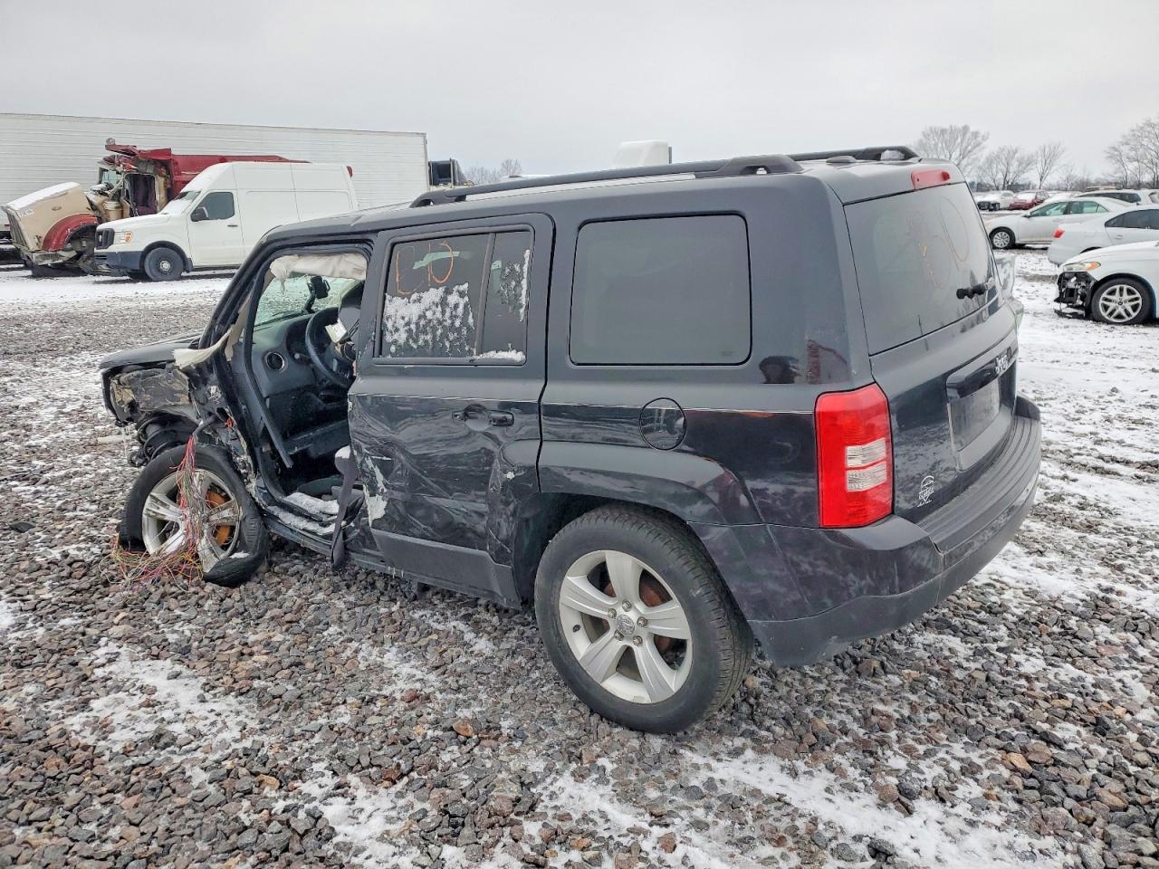2014 JEEP PATRIOT SPORT photo 3