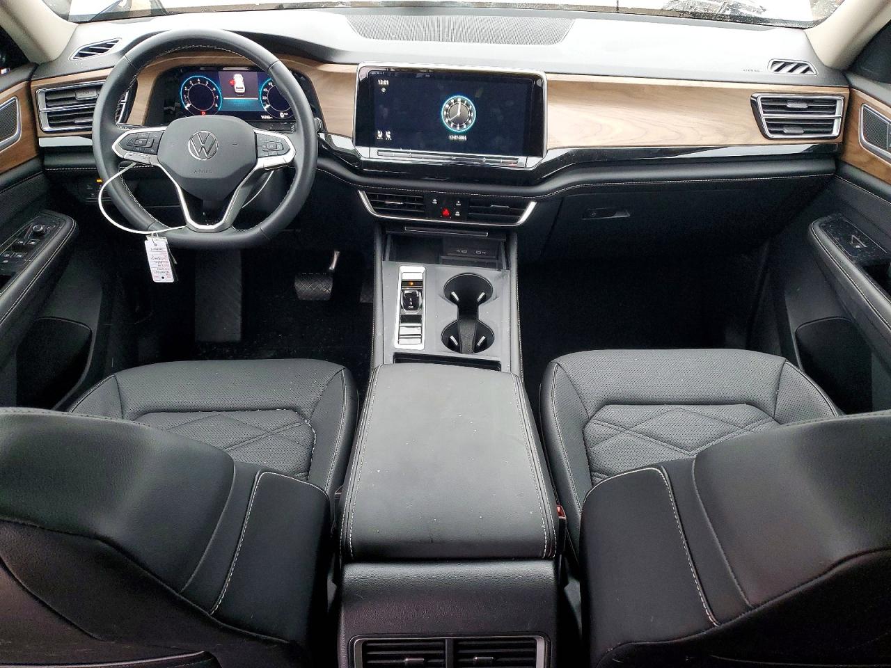 2024 VOLKSWAGEN ATLAS SE photo 15