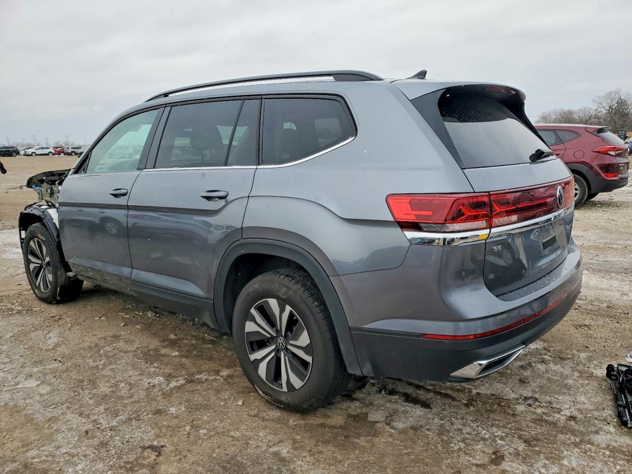 2024 VOLKSWAGEN ATLAS SE photo 3