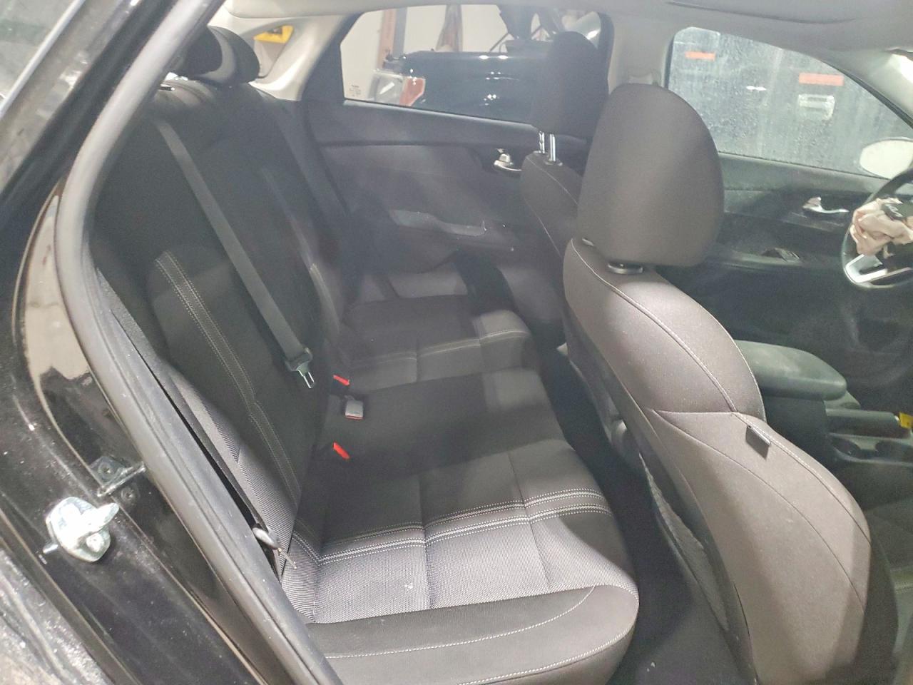 2023 KIA FORTE EX photo 10