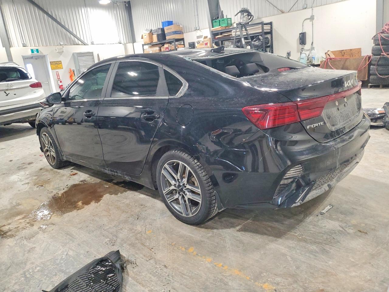 2023 KIA FORTE EX photo 2
