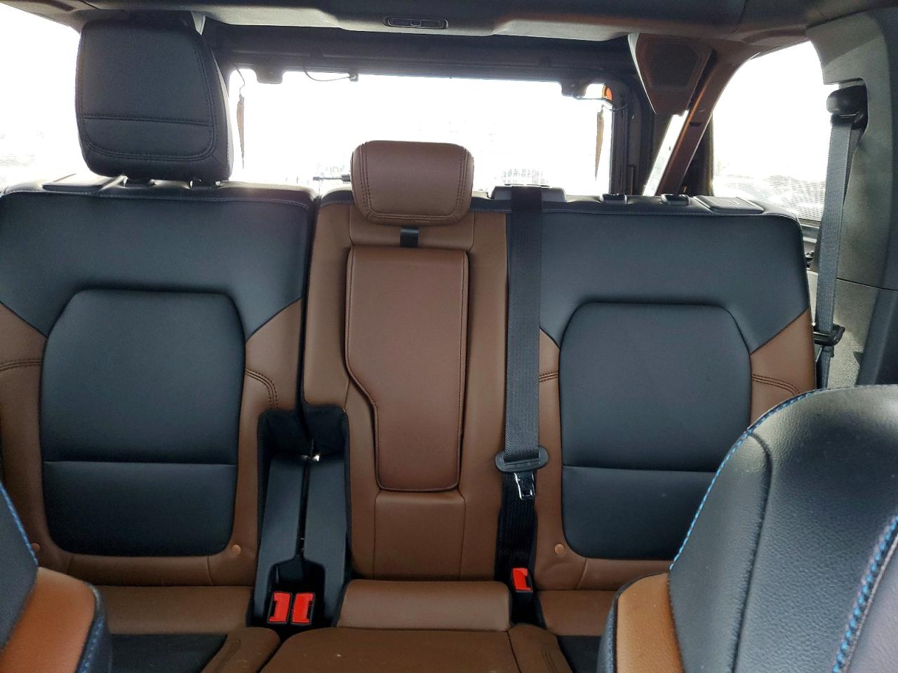 2023 FORD BRONCO BASE photo 10