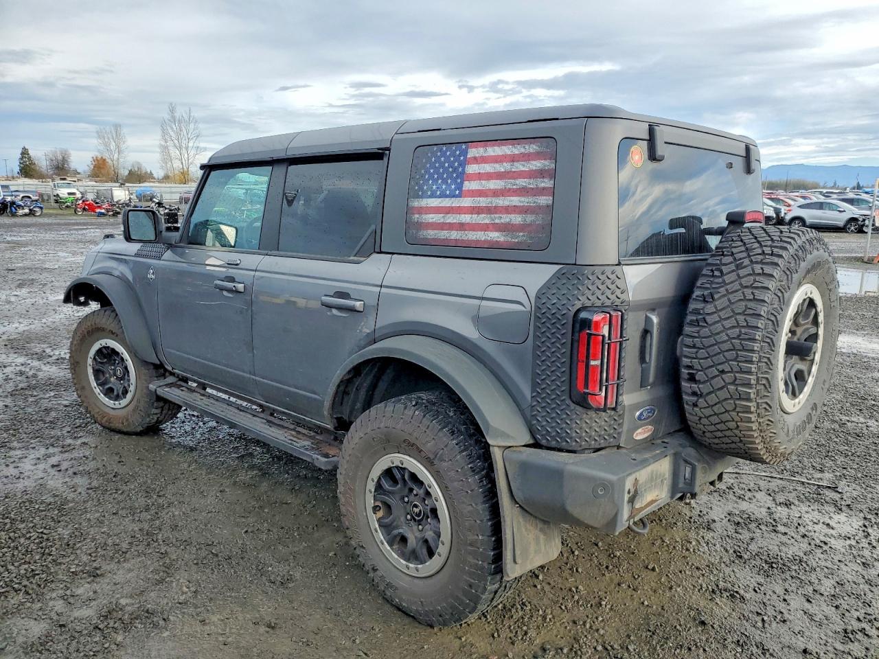 2023 FORD BRONCO BASE photo 2