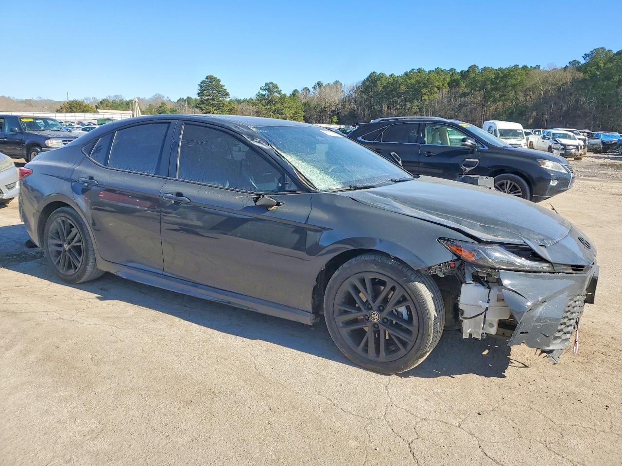 2025 TOYOTA CAMRY XSE photo 4
