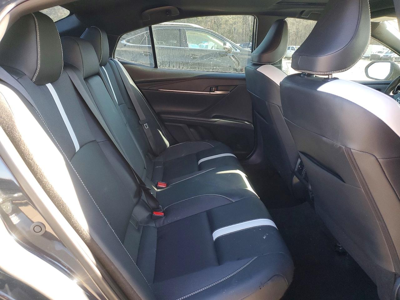 2025 TOYOTA CAMRY XSE photo 10