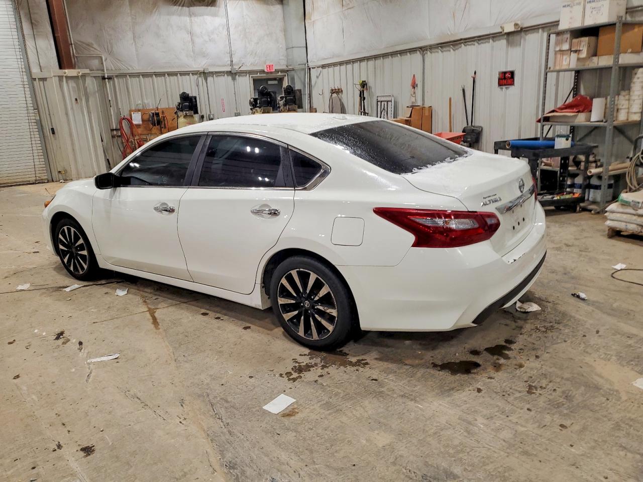 2018 NISSAN ALTIMA 2.5 SV photo 2
