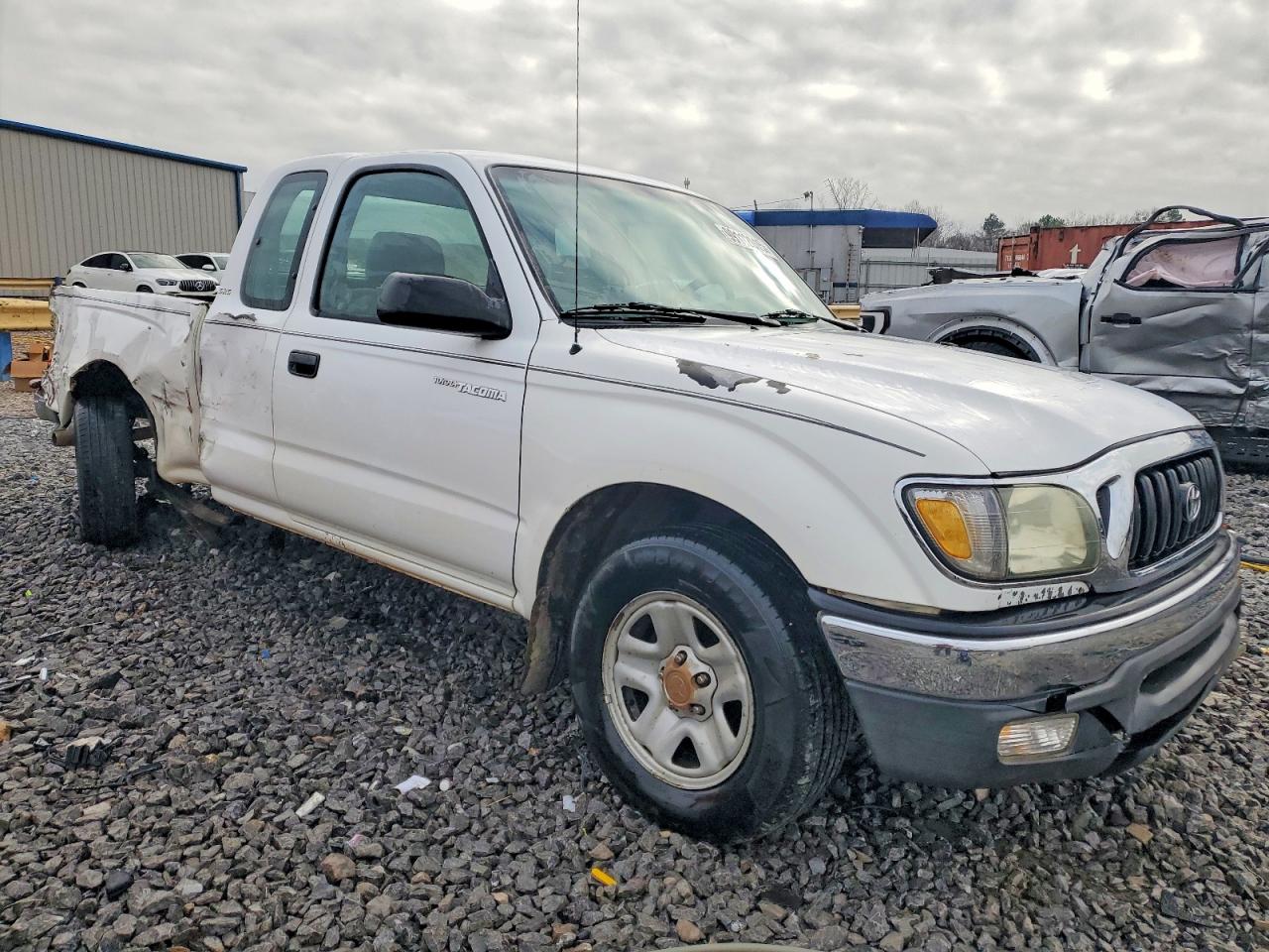 2004 TOYOTA TACOMA XTRACAB photo 7