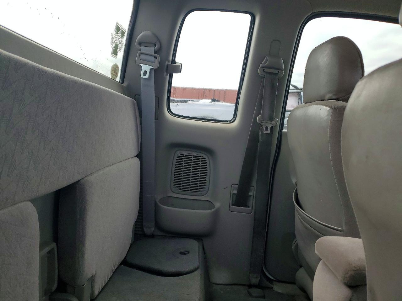 2004 TOYOTA TACOMA XTRACAB photo 19