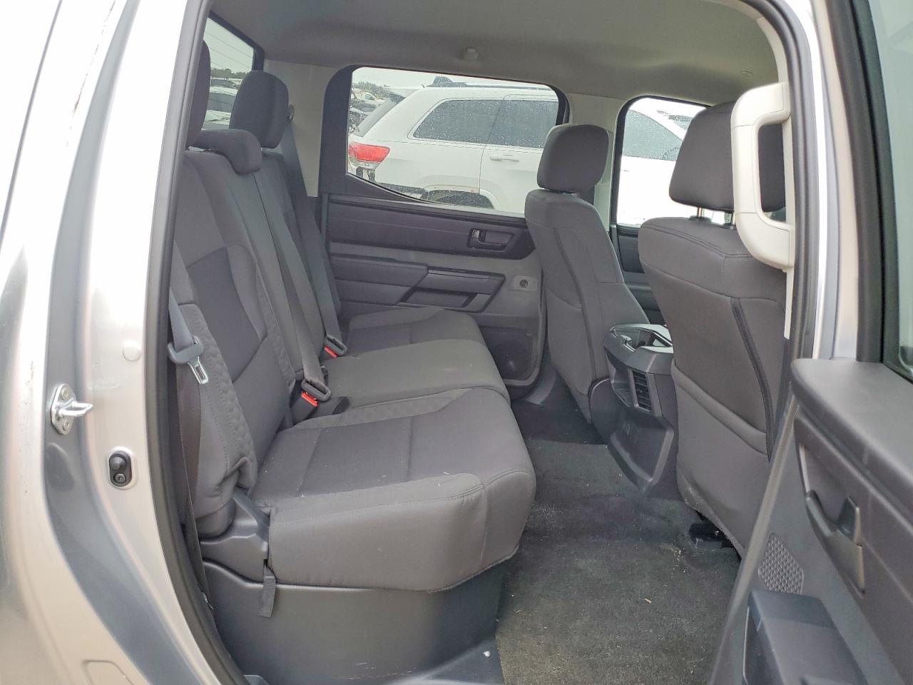 2024 TOYOTA TUNDRA CREWMAX SR photo 10