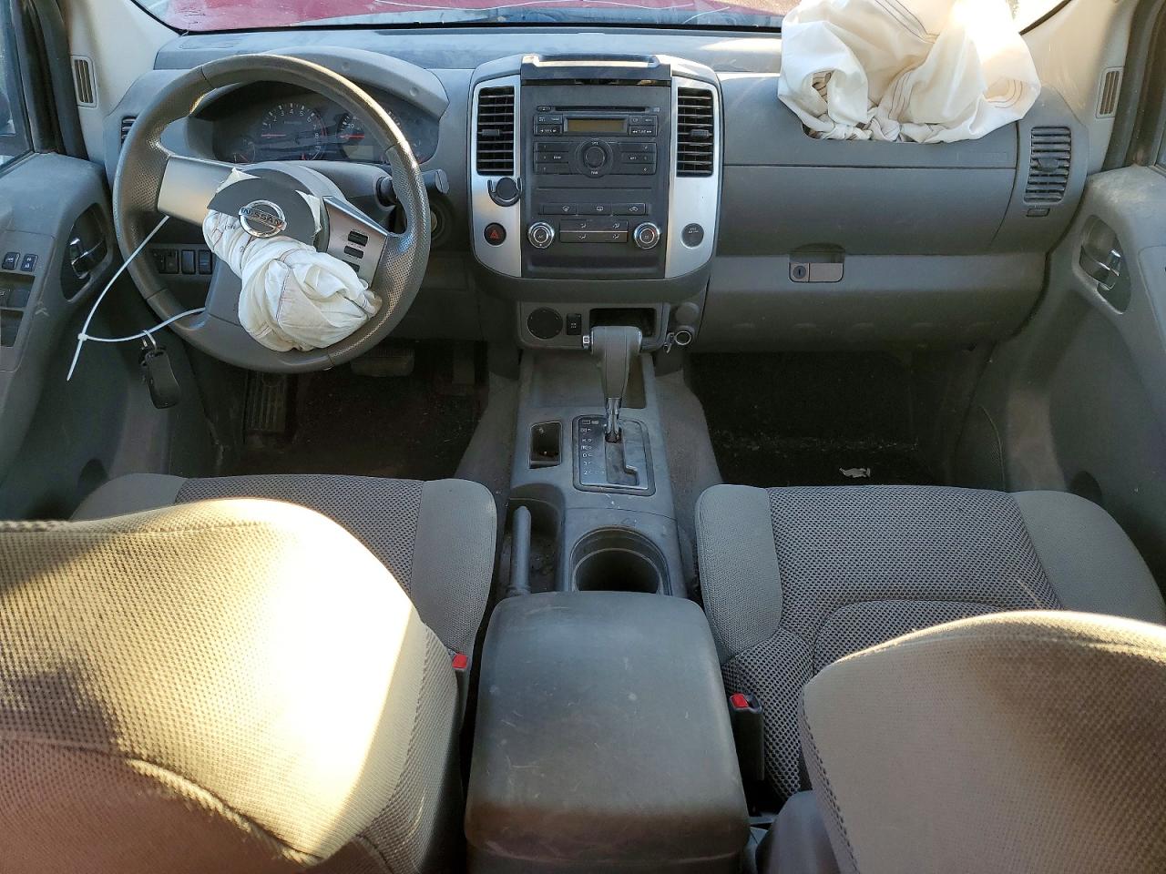 2011 NISSAN FRONTIER S photo 8