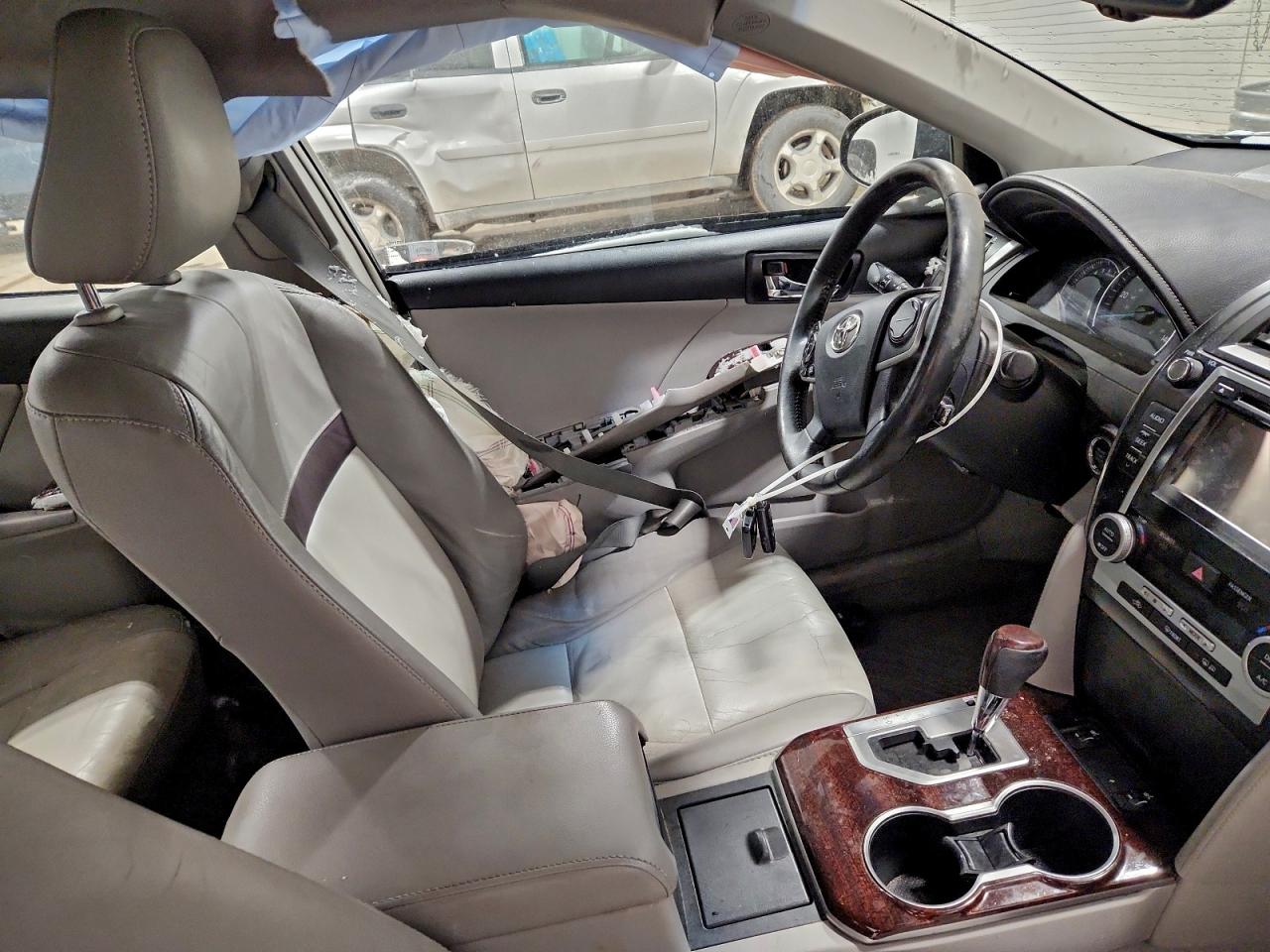 2012 TOYOTA CAMRY BASE photo 19