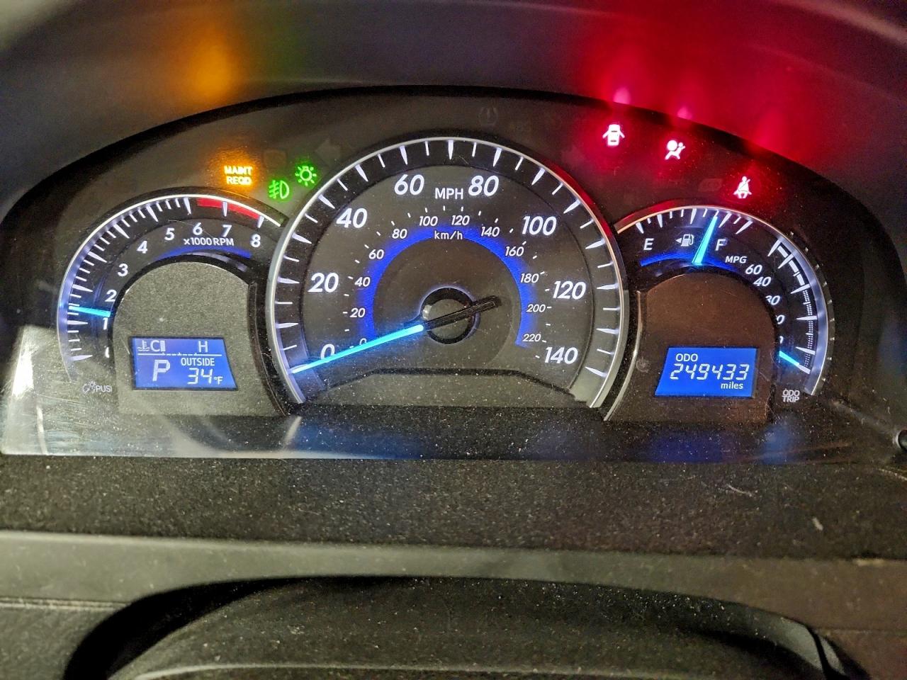 2012 TOYOTA CAMRY BASE photo 25