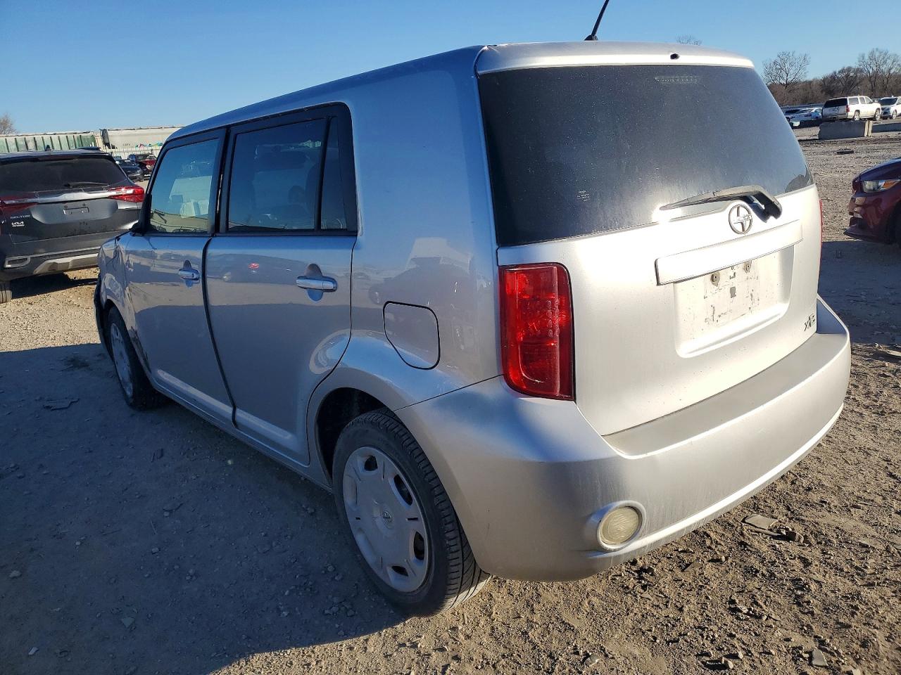 2009 TOYOTA SCION XB photo 2