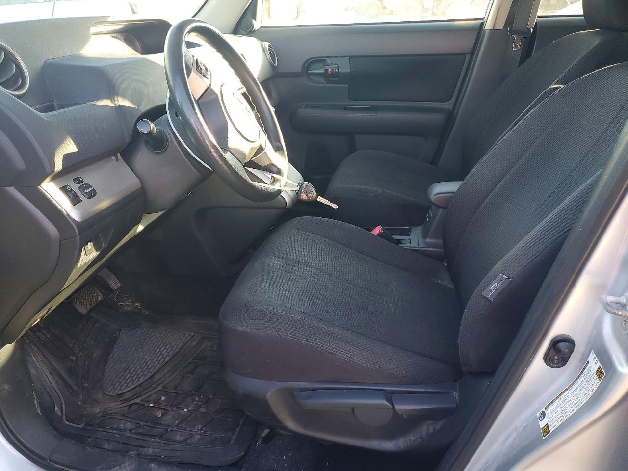 2009 TOYOTA SCION XB photo 7