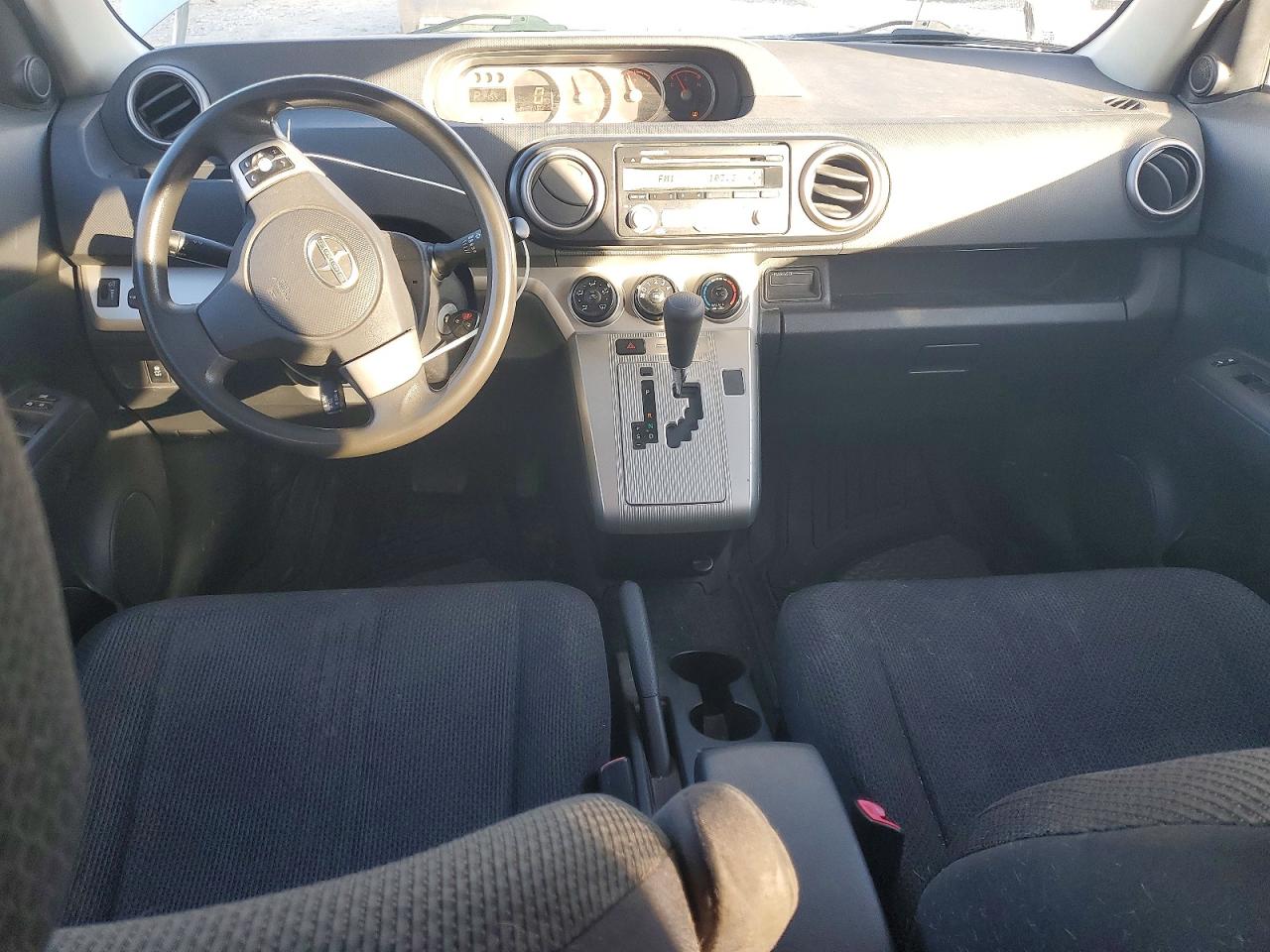 2009 TOYOTA SCION XB photo 8