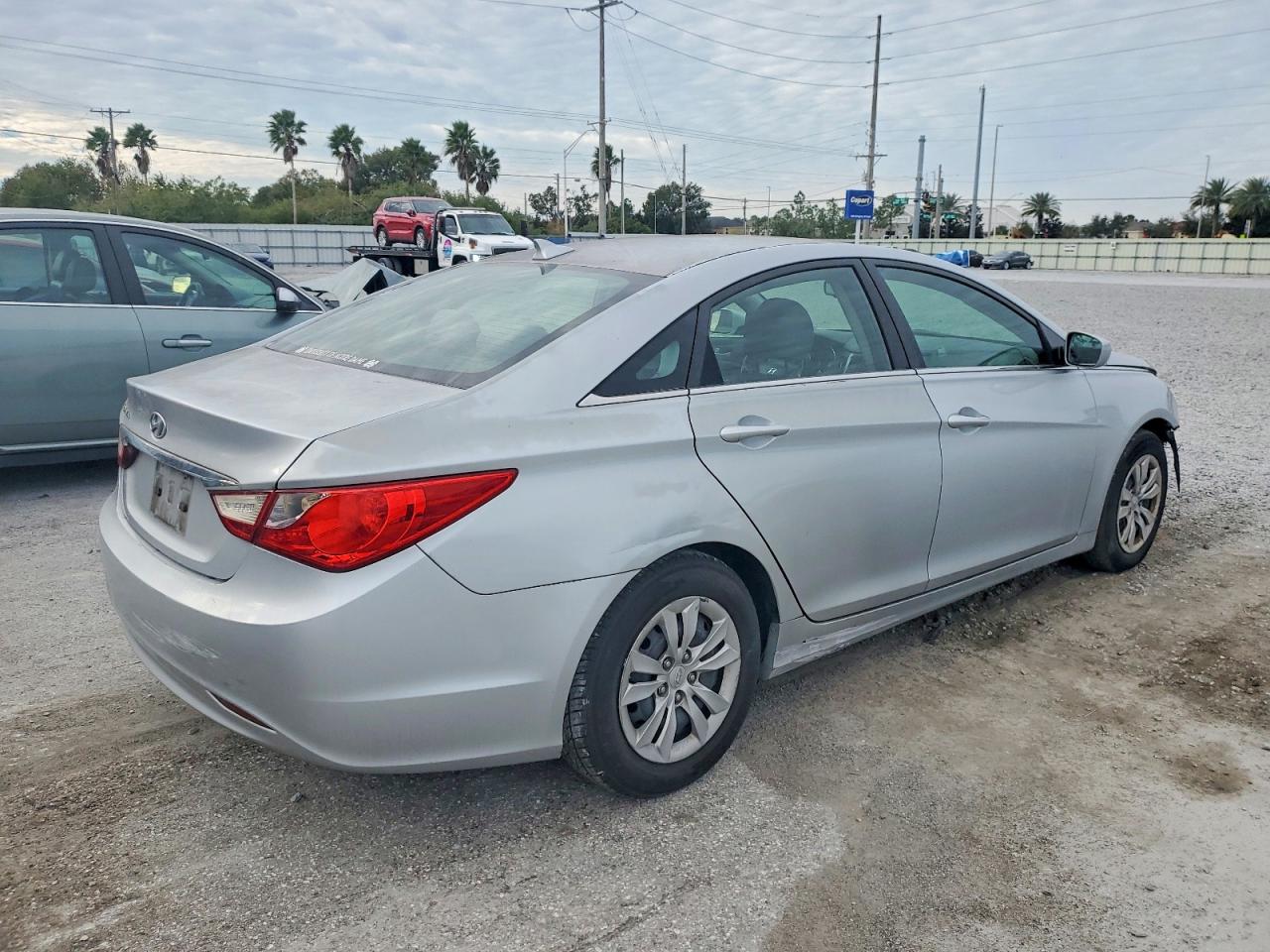 2012 HYUNDAI SONATA GLS photo 3