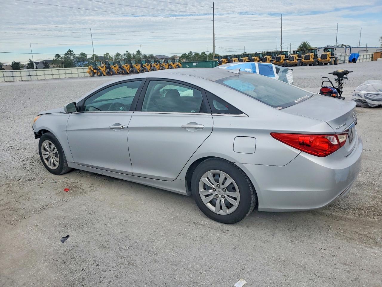 2012 HYUNDAI SONATA GLS photo 2