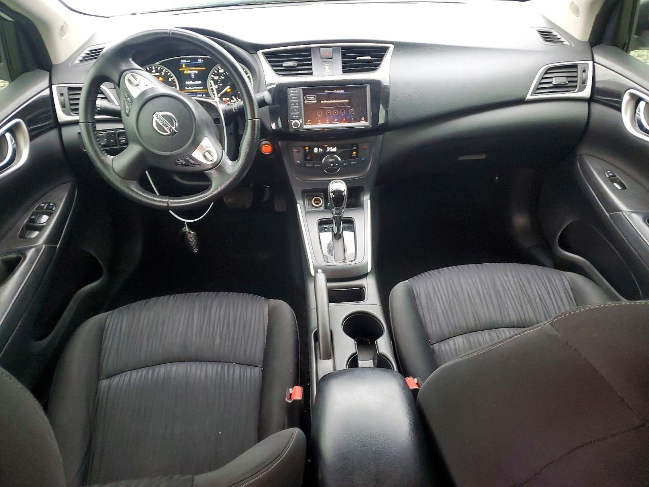 2019 NISSAN SENTRA S photo 8