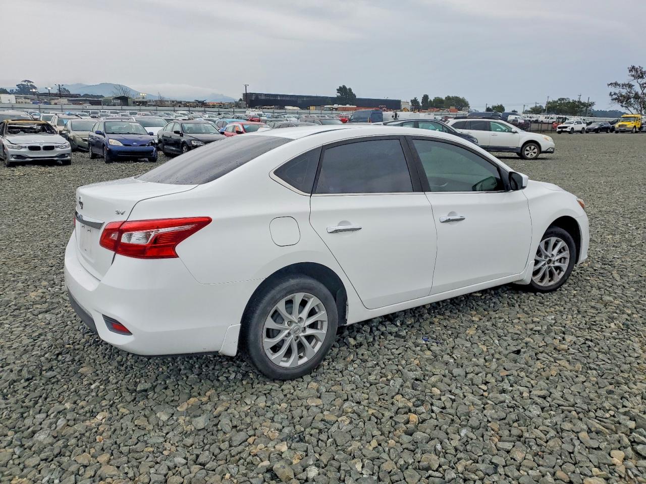 2019 NISSAN SENTRA S photo 3