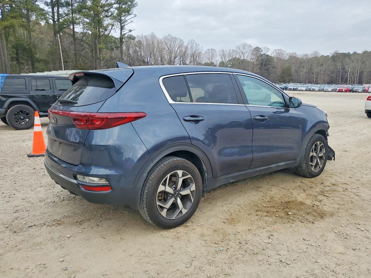 2021 KIA SPORTAGE LX photo 5