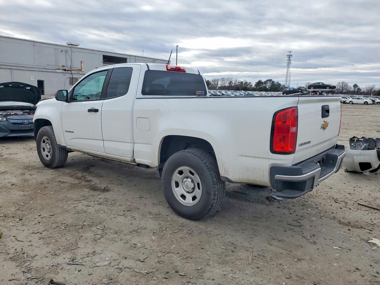 2020 CHEVROLET COLORADO photo 3