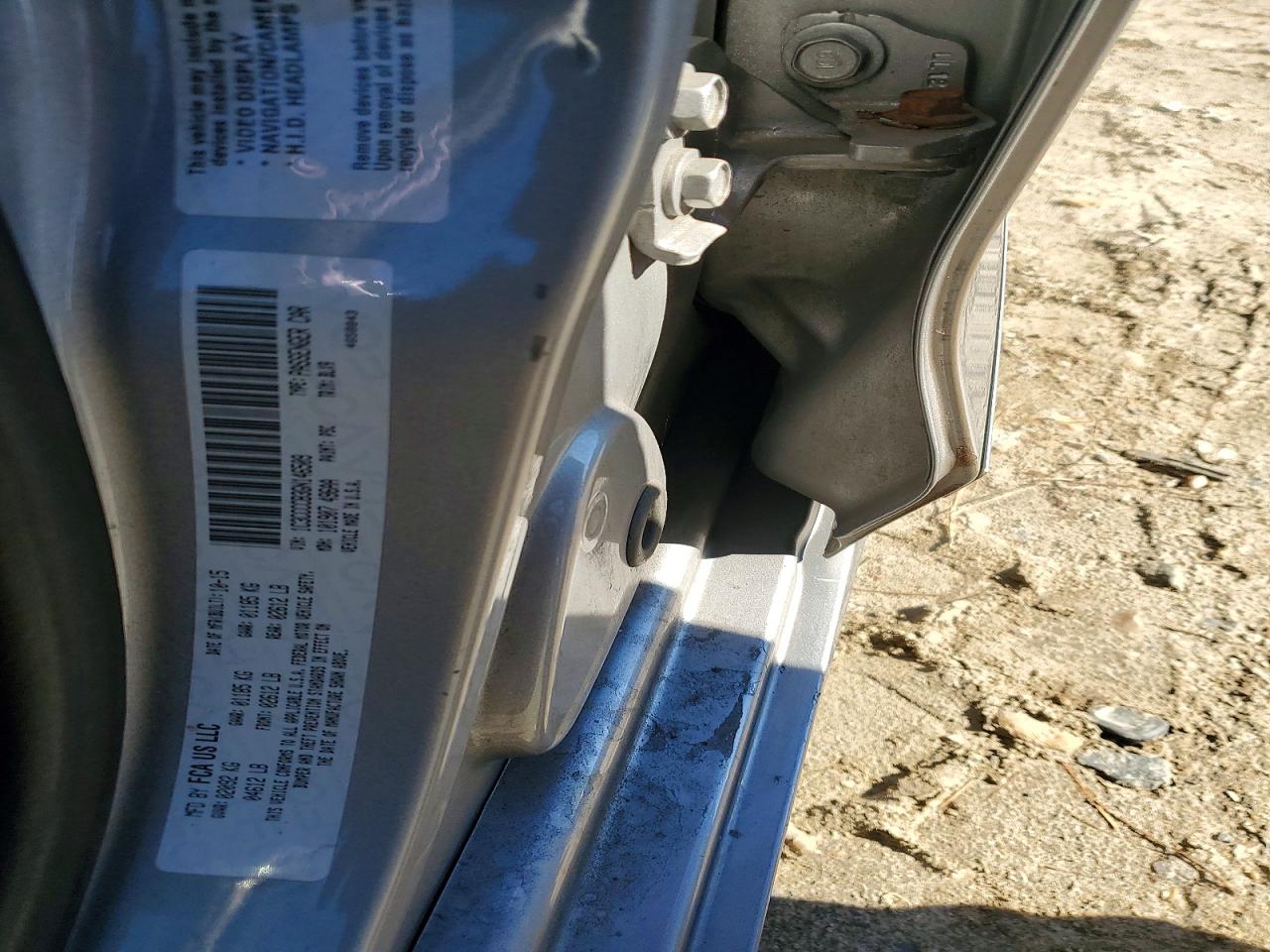2016 CHRYSLER 200 C photo 23