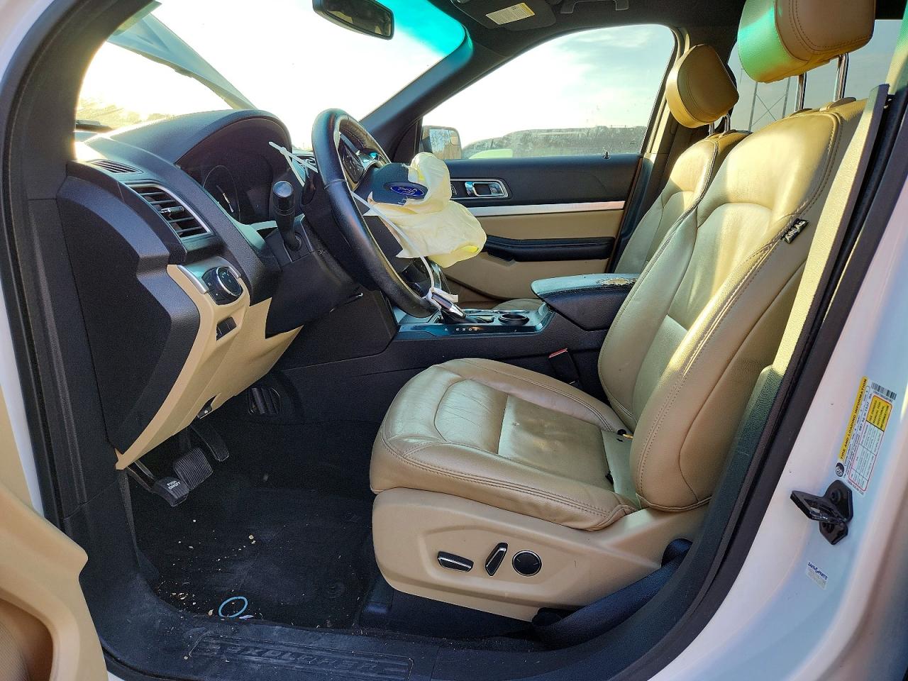 2016 FORD EXPLORER XLT photo 7