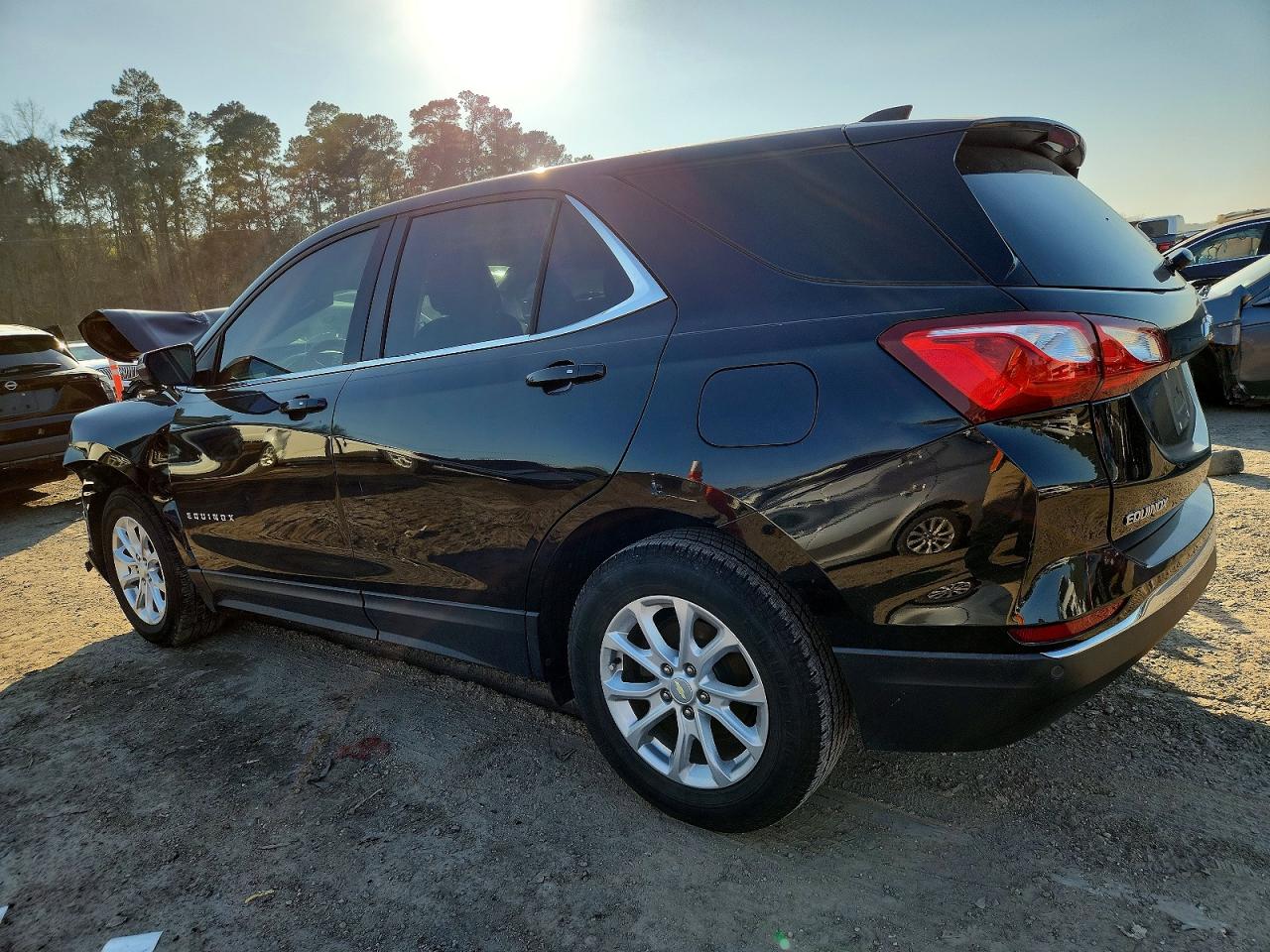 2019 CHEVROLET EQUINOX LT photo 2