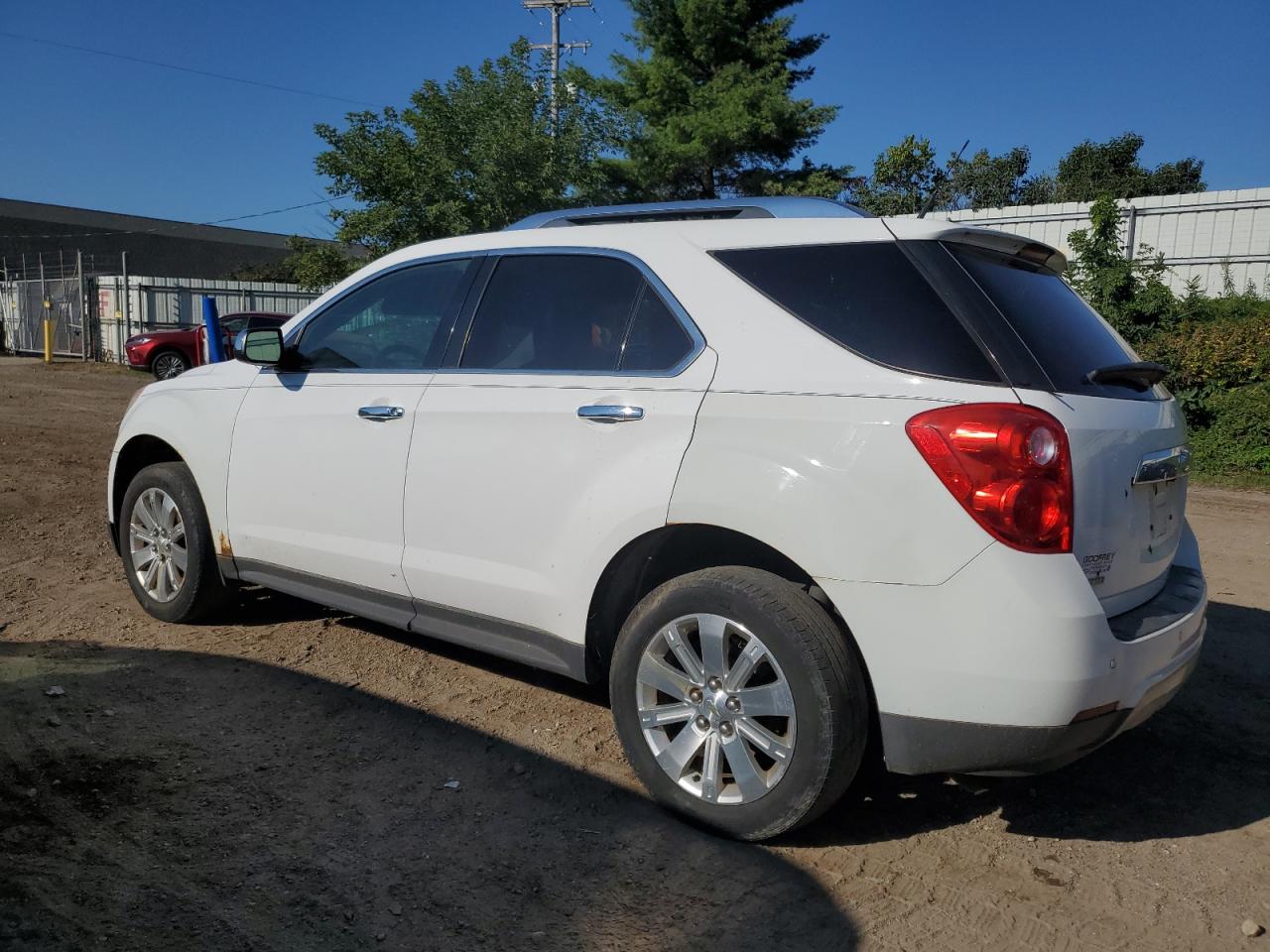 2010 CHEVROLET EQUINOX LTZ photo 2