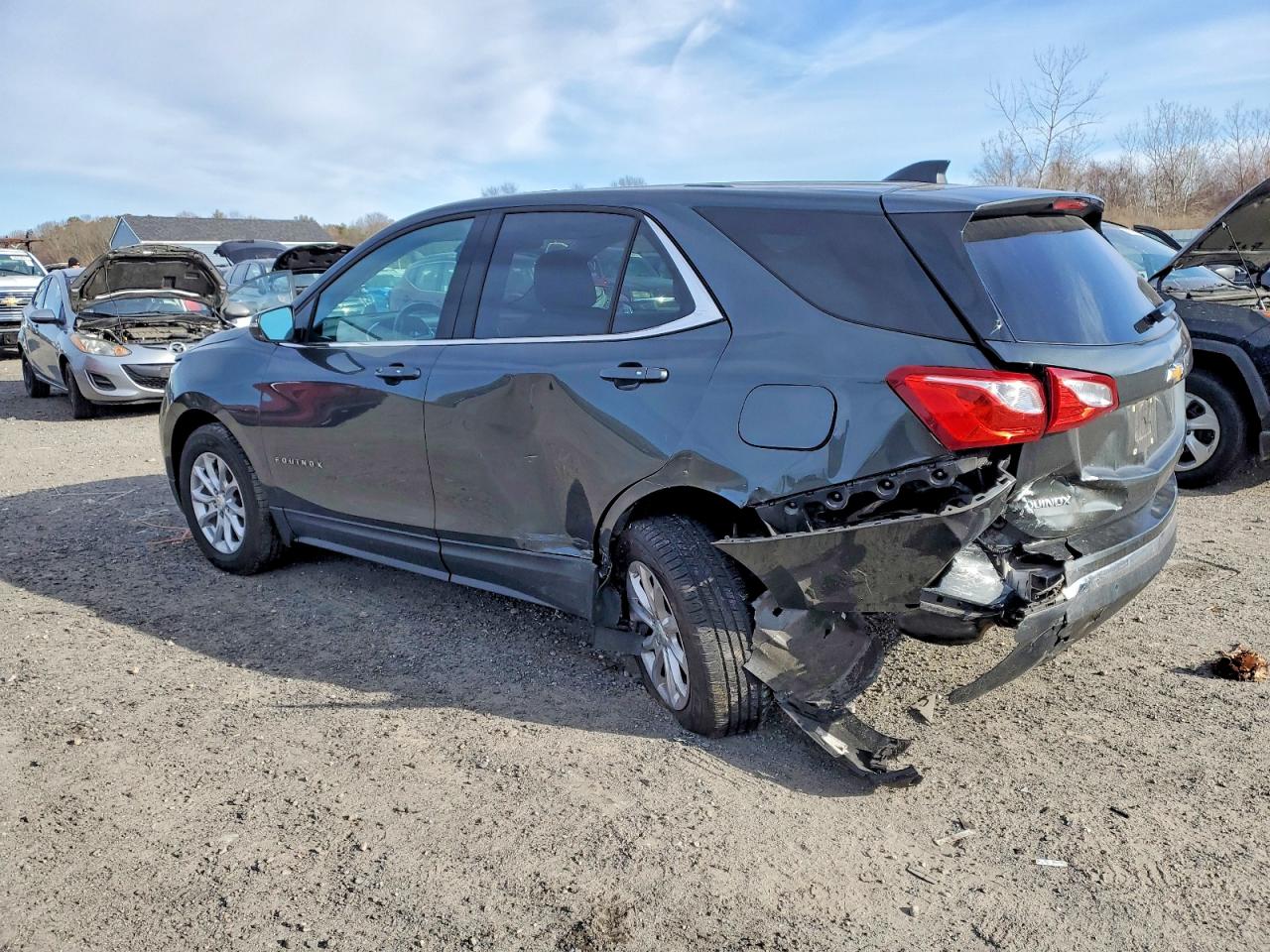 2018 CHEVROLET EQUINOX LT photo 2