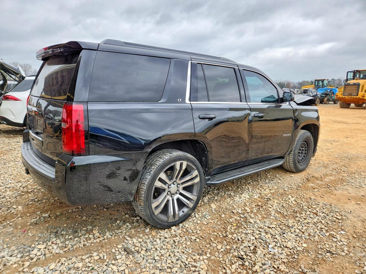 2015 CHEVROLET TAHOE K1500 LT photo 3