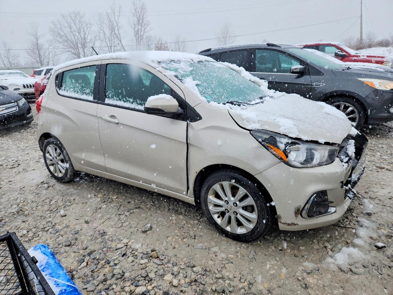 2016 CHEVROLET SPARK 1LT photo 4