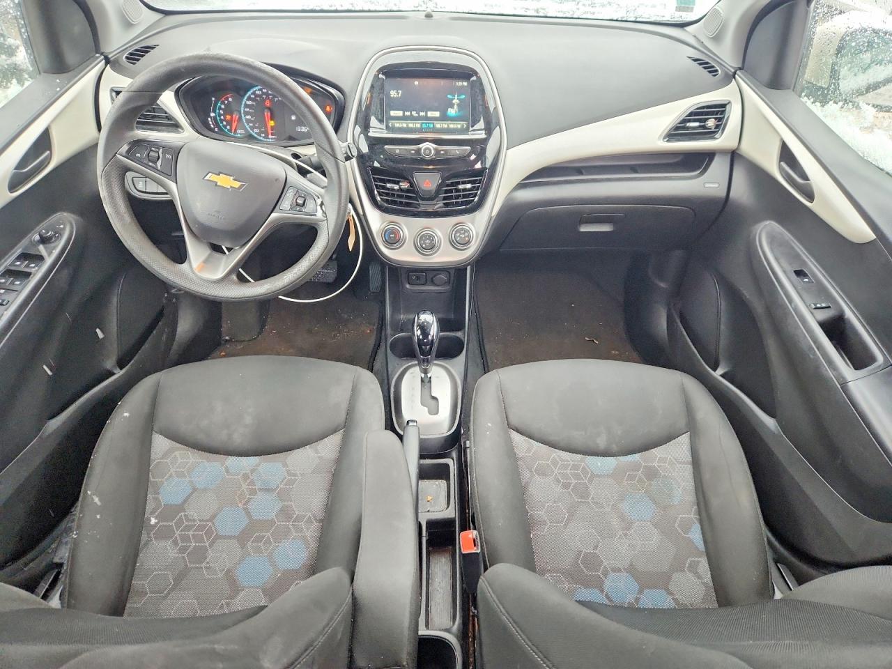 2016 CHEVROLET SPARK 1LT photo 8