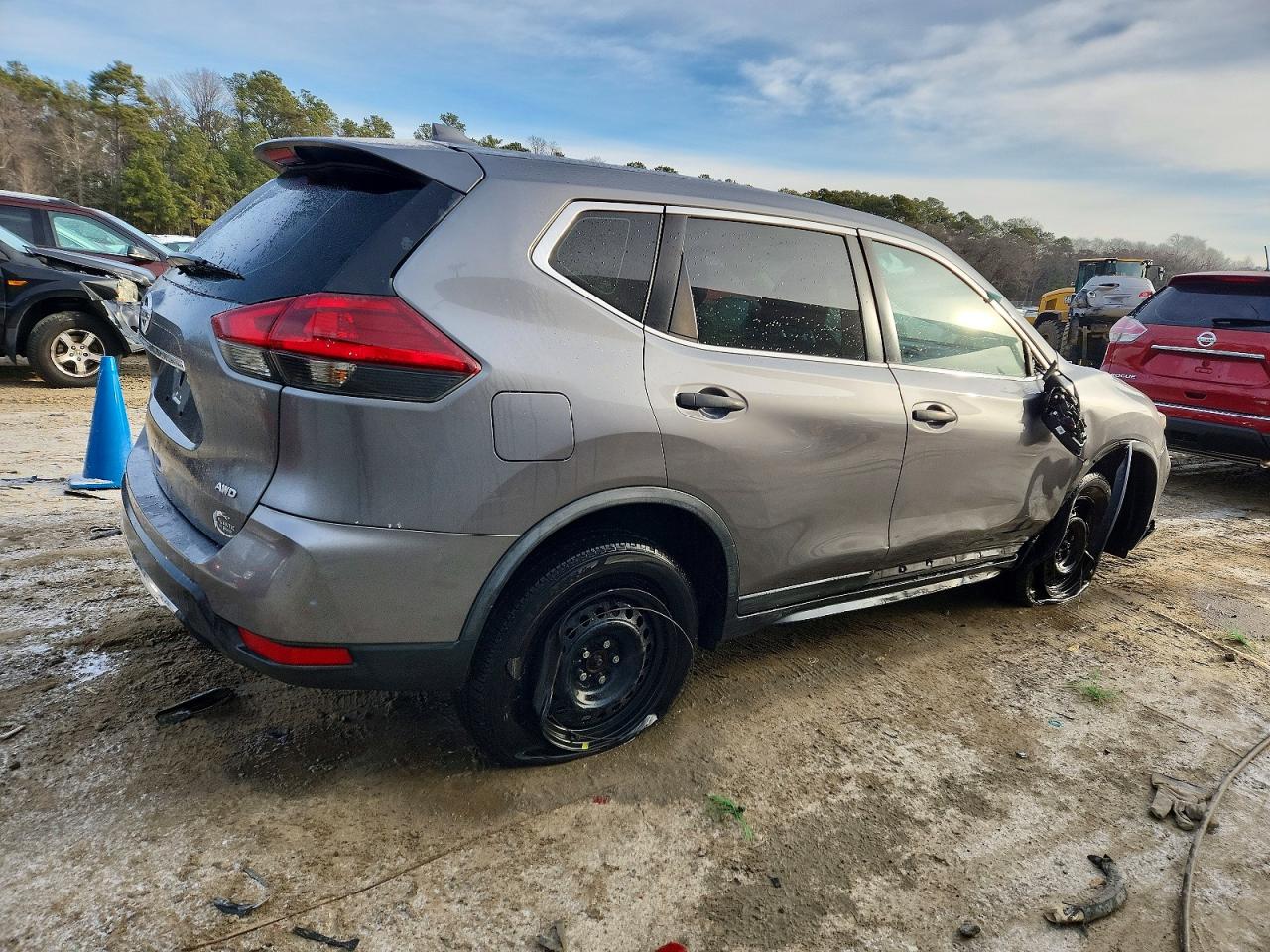 2020 NISSAN ROGUE S photo 3