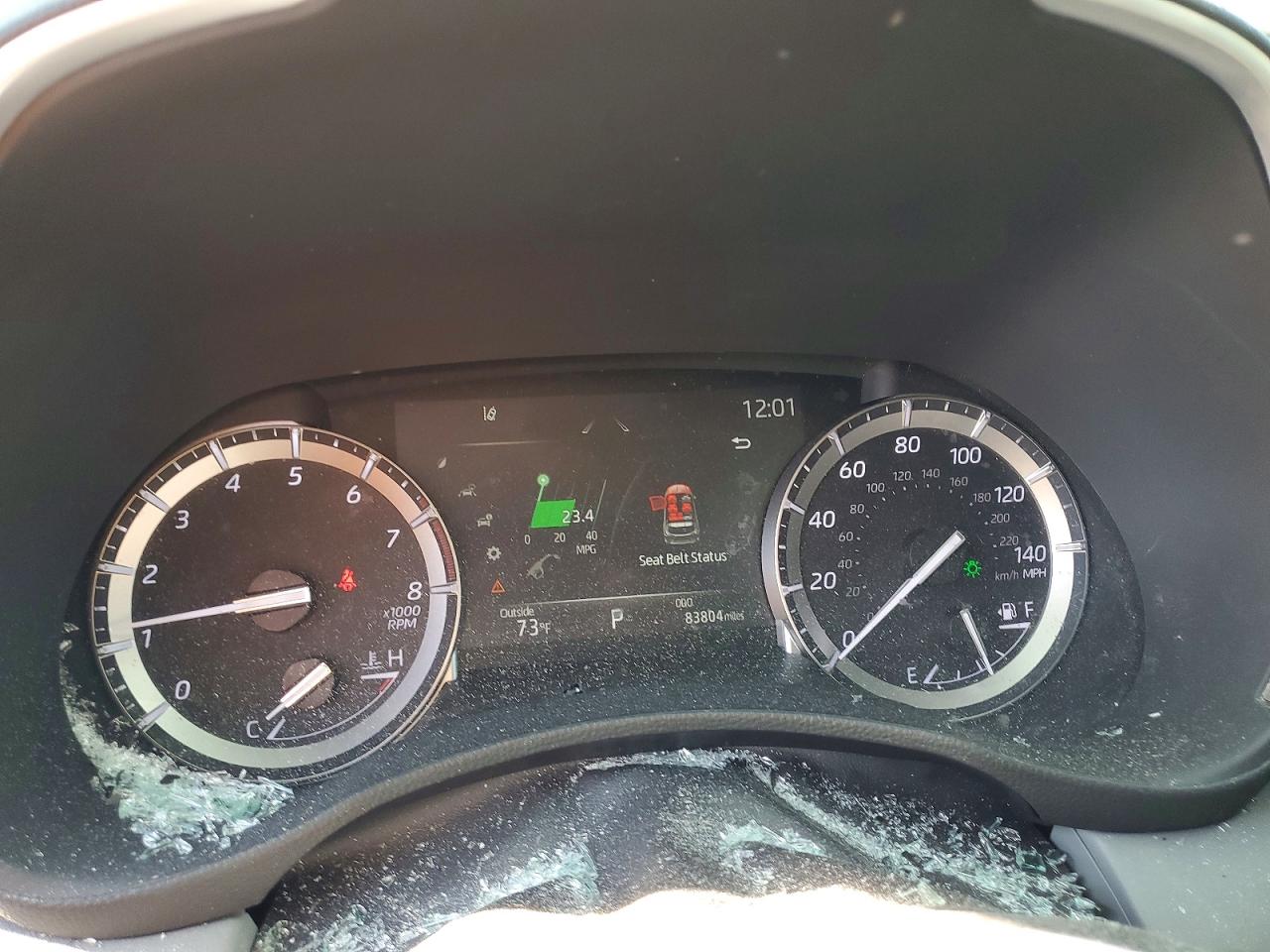 2022 TOYOTA HIGHLANDER XLE photo 9