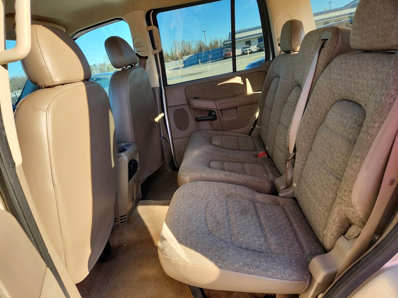 2005 FORD EXPLORER XLS photo 11