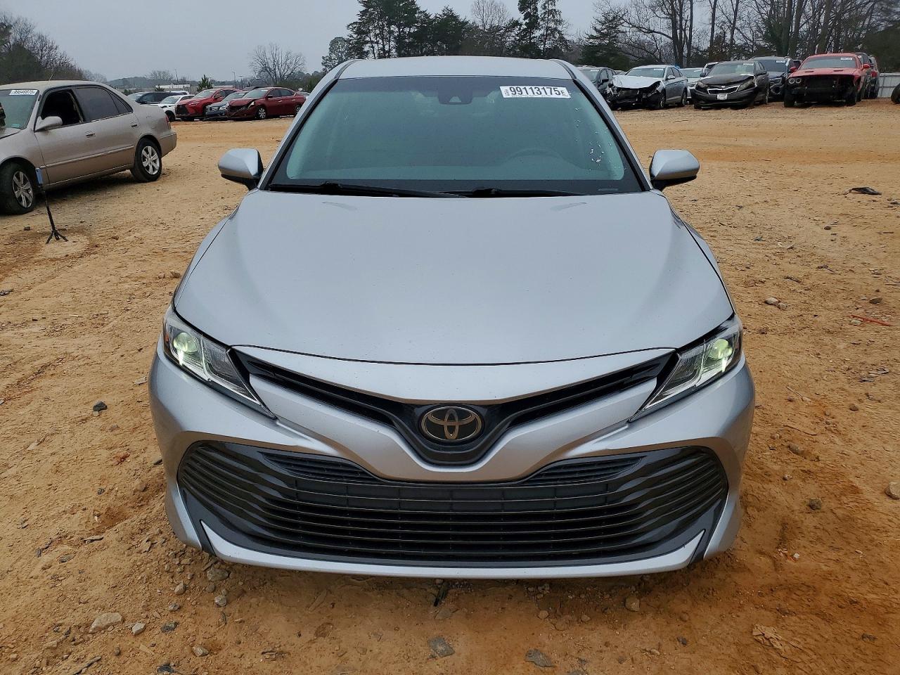 2018 TOYOTA CAMRY L photo 5