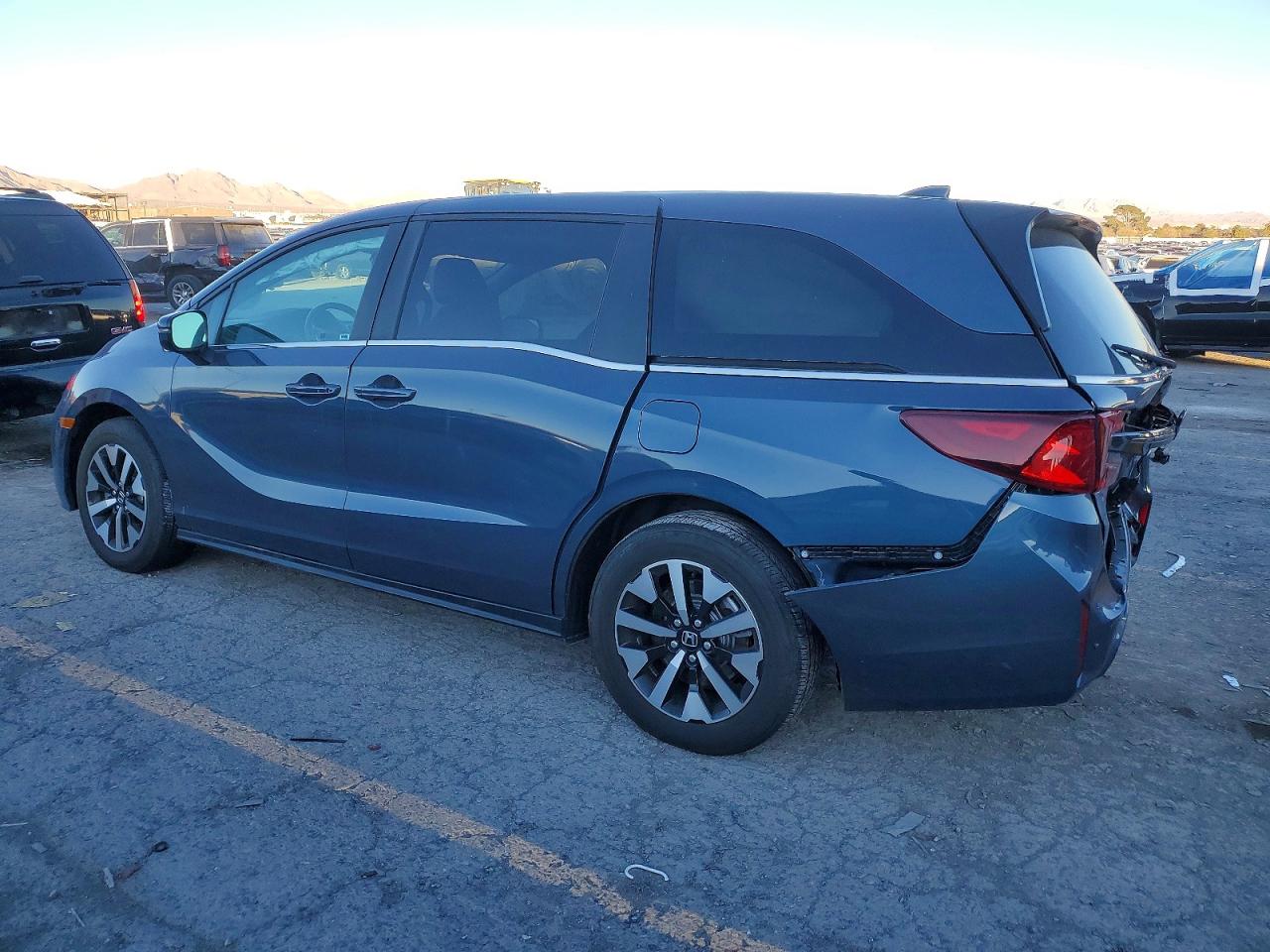 2025 HONDA ODYSSEY EXL photo 2