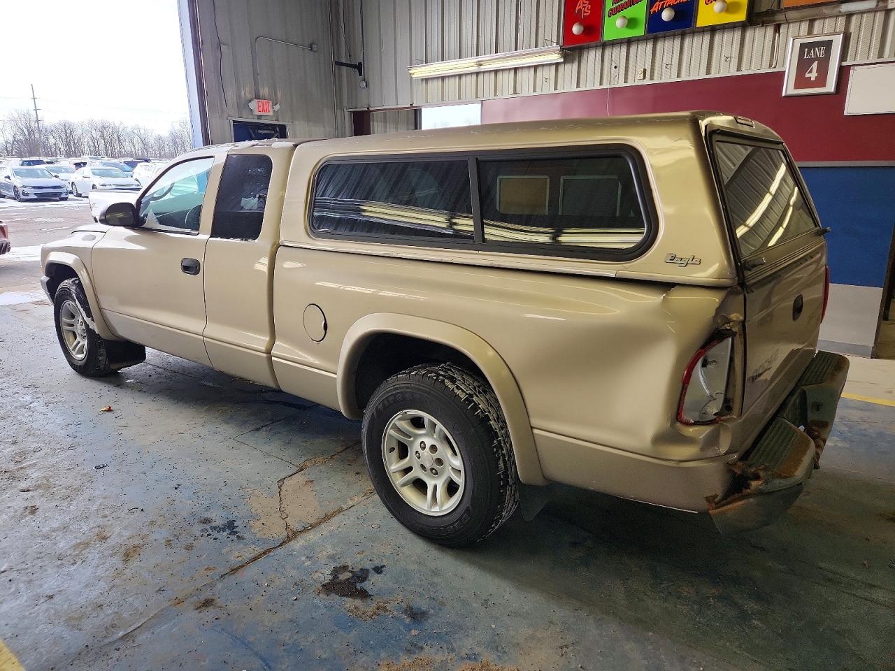 2003 DODGE DAKOTA SXT photo 2