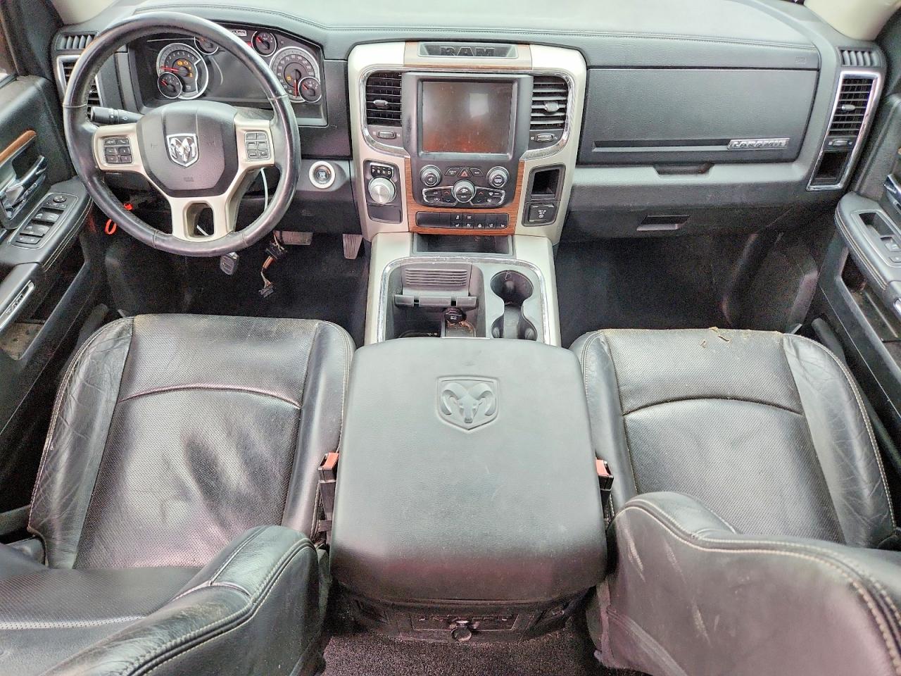 2016 RAM 1500 LARAMIE photo 15