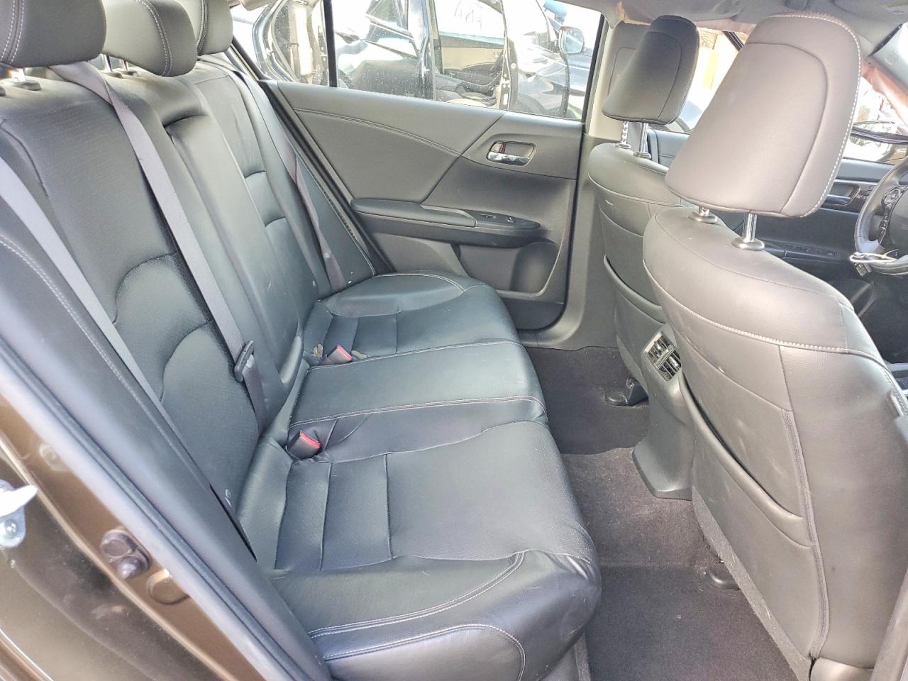 2017 HONDA ACCORD TOURING HYBRID photo 10