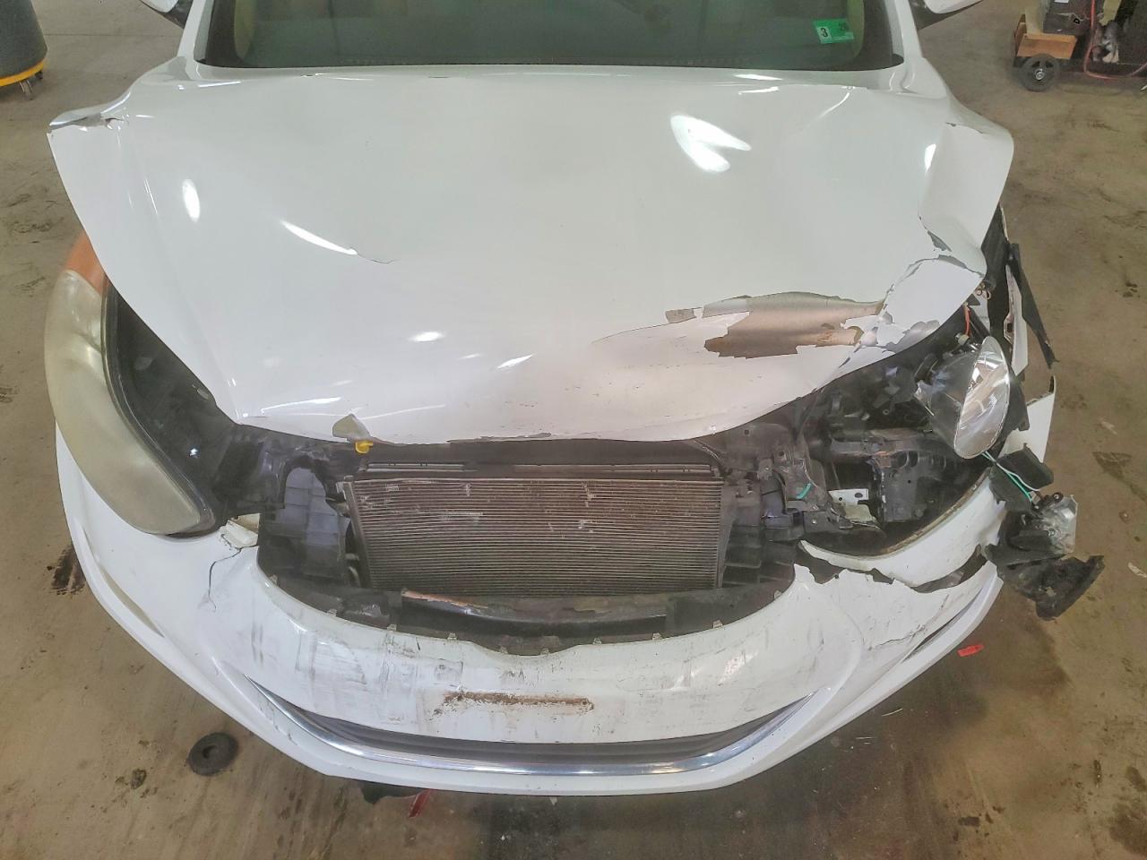 2013 HYUNDAI ELANTRA GLS photo 11