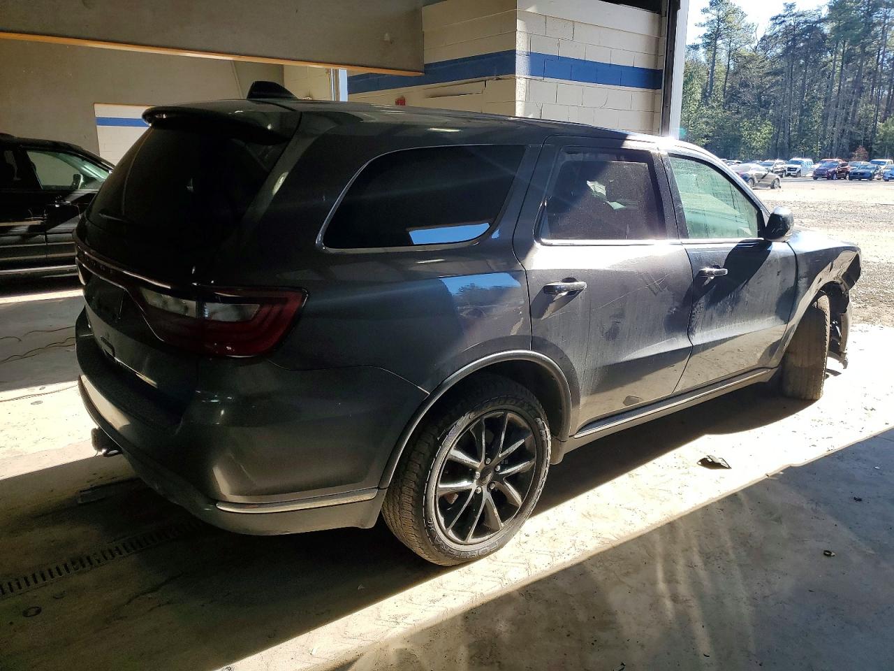 2019 DODGE DURANGO SXT photo 3