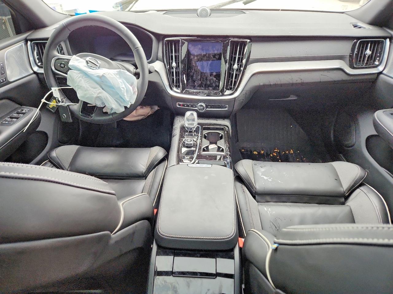2024 VOLVO S60 ULTIMATE photo 8