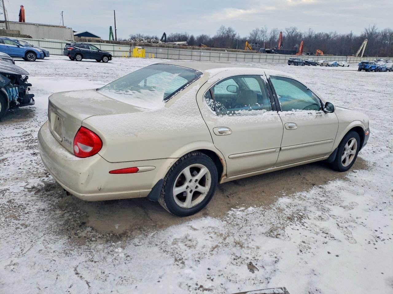 2001 NISSAN MAXIMA GXE photo 3